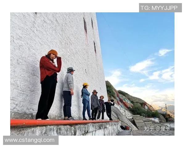 西藏队足球崛起之路探索高原球队的挑战与机遇 西藏队足球崛起之路探索高原球队的挑战与机遇