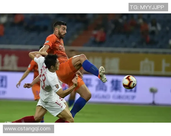 老张侃足球：从球场到生活的精彩故事与深刻见解